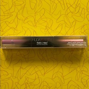 BNIB HUDABEAUTY liquid Eyeshadows